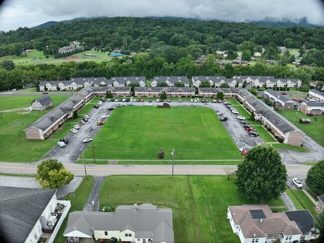 3D Exterior - Greenwood Farms Apartments