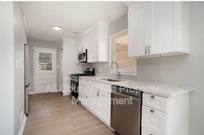 Foto del edificio - 2776 Belleau Ln SE