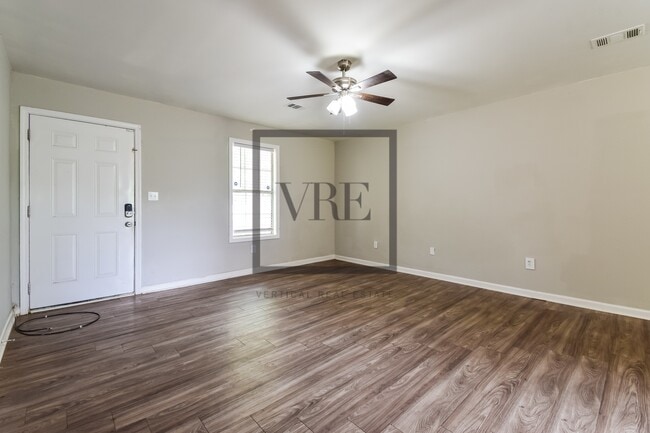 Photo - 4748 Bartlett Rd House