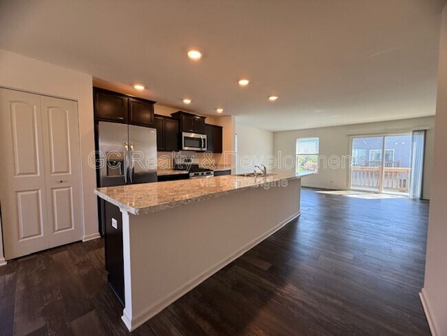 Foto del edificio - 2372 Upland Rd
