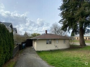 Building Photo - 6731 104th Ave NE
