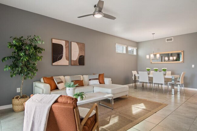 Building Photo - 3191 Paradox Cir