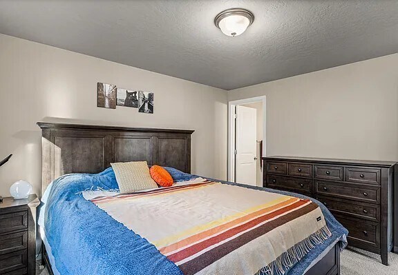 Maestro - 6102 Crown Crest Ave