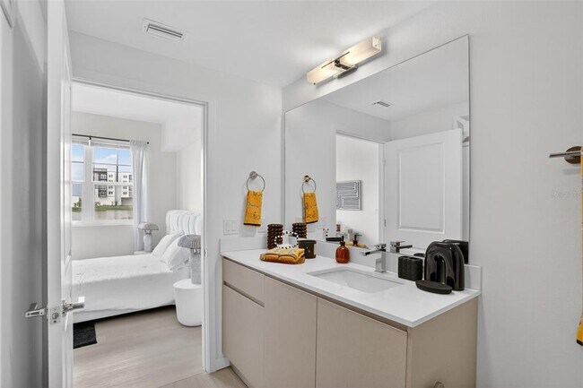 Foto del edificio - 5579 Millennia Park Dr