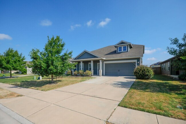 Building Photo - Modern Comfort Meets Space – Updated 4 Bed...