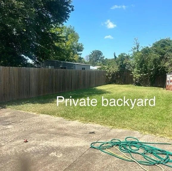 Building Photo - 6228 Hinchcliff Rd
