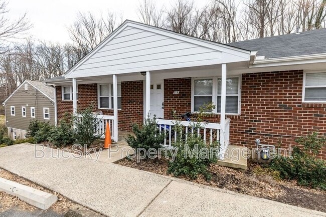 Building Photo - 614 Rockcreek Rd