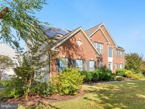 Building Photo - 14301 Autumn Crest Rd