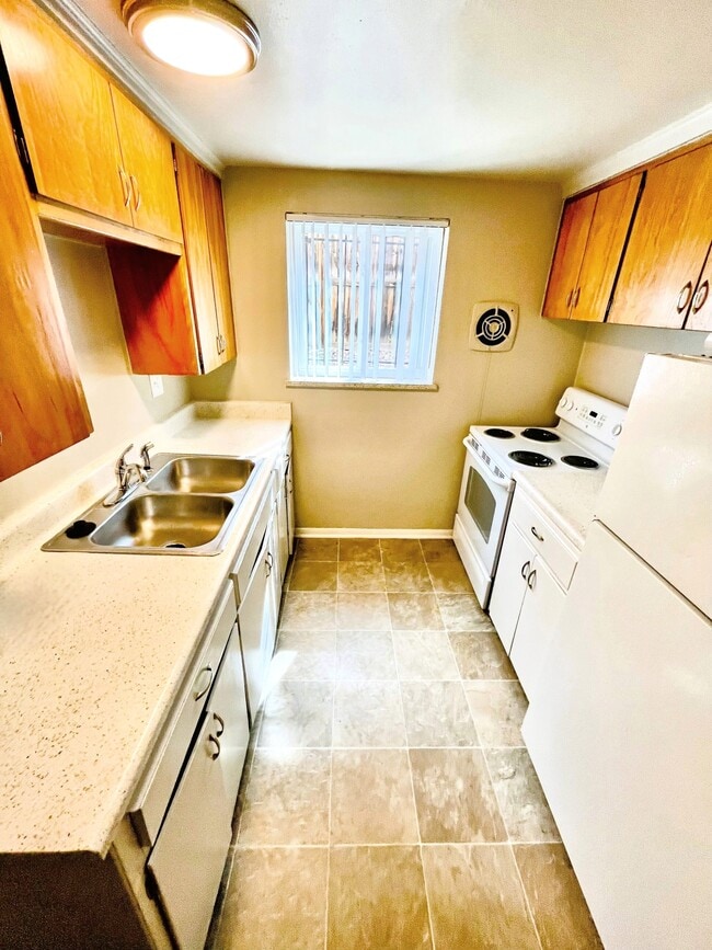 Foto del edificio - Lafayette Garden