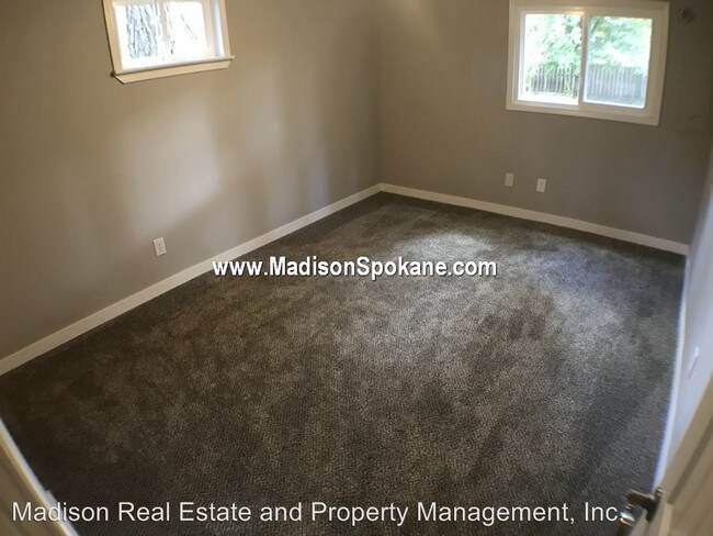 Building Photo - 5 br, 3 bath House - 3921 W. Indian Trail Rd.