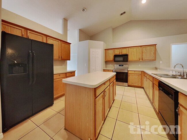 Foto del edificio - 910 Albertville Ct