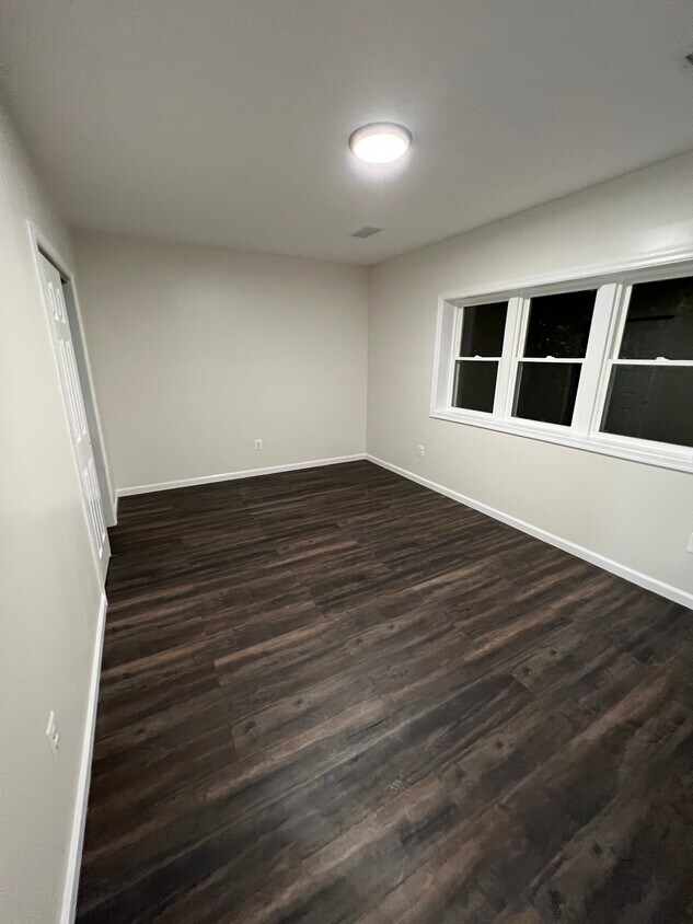 Bedroom - 223 Valley Ave SE