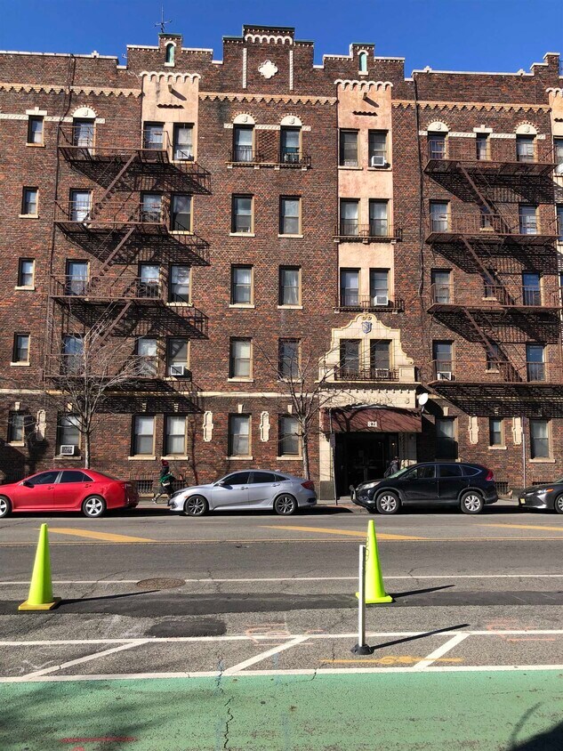 Foto principal - 821 Bergen Ave