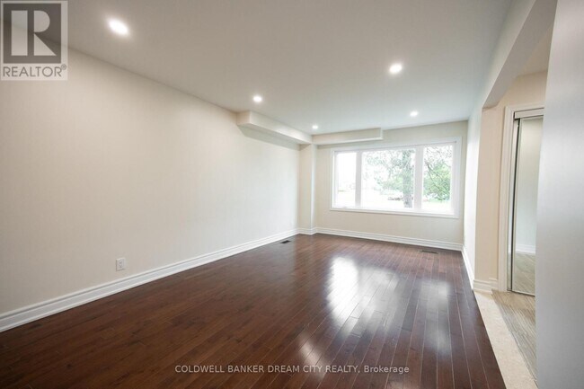 Building Photo - 22 Elm Grove Ave