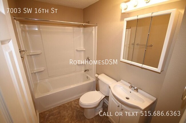 Foto del edificio - 7003 SW 16th St