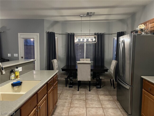 Building Photo - 1361 Spice Ridge Ct