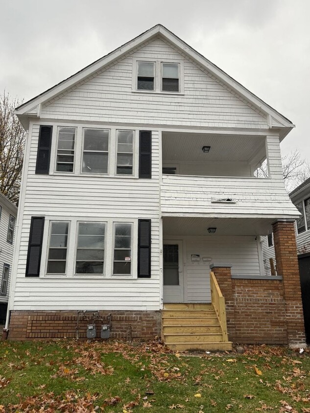 Foto principal - 18906 Ironwood Ave