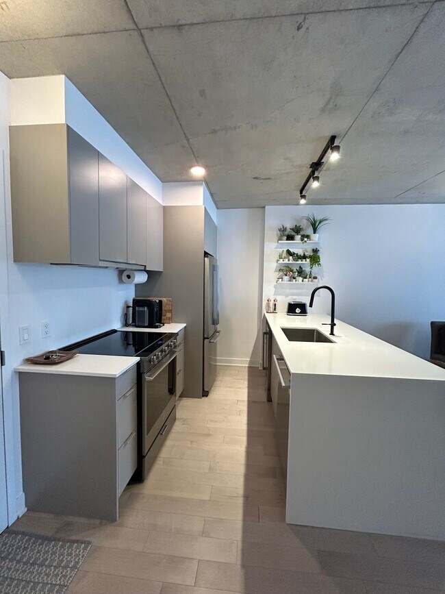 271 De L'académie Av Unit 117, Dorval, QC H9S 0B4 Condo for Rent in