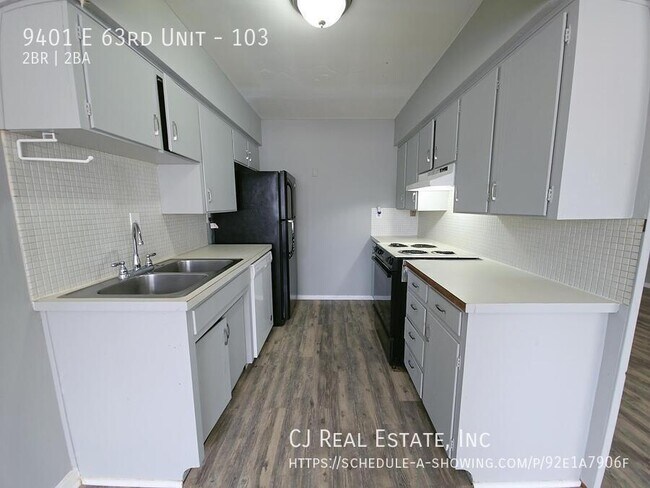 Foto del edificio - 9401 E 63rd St