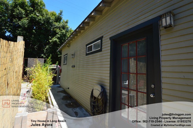 Foto del edificio - 906 Gladys Ave