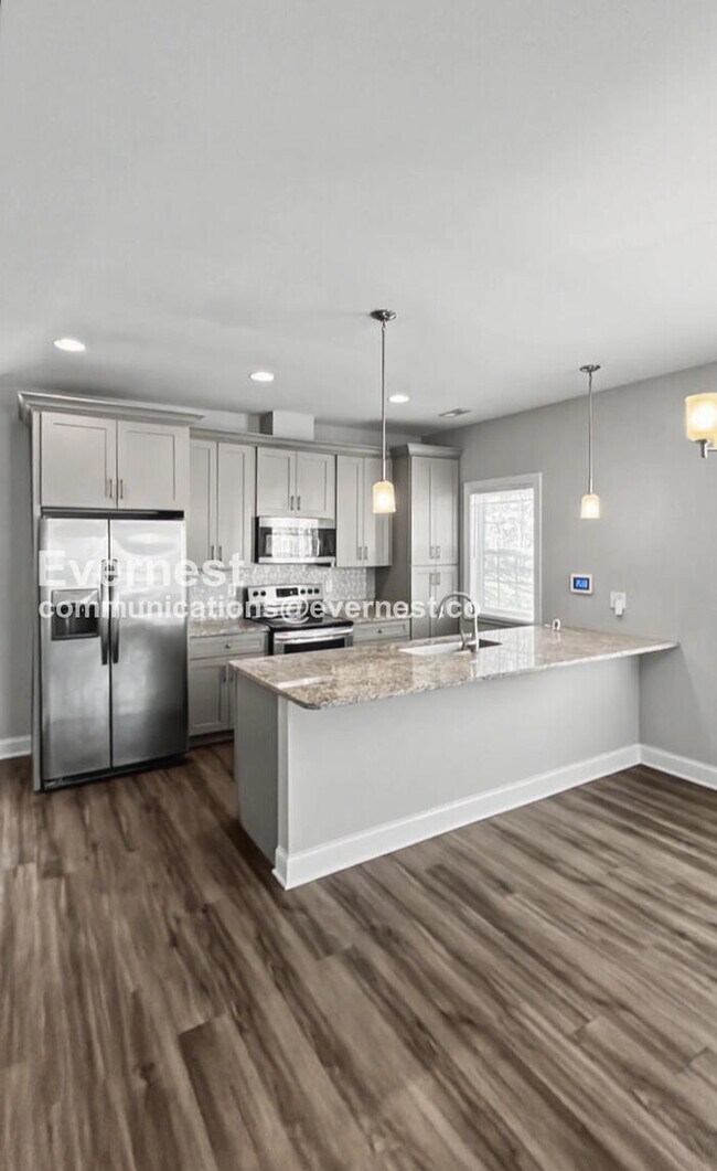 Foto del edificio - 5316 Roosevelt Rd