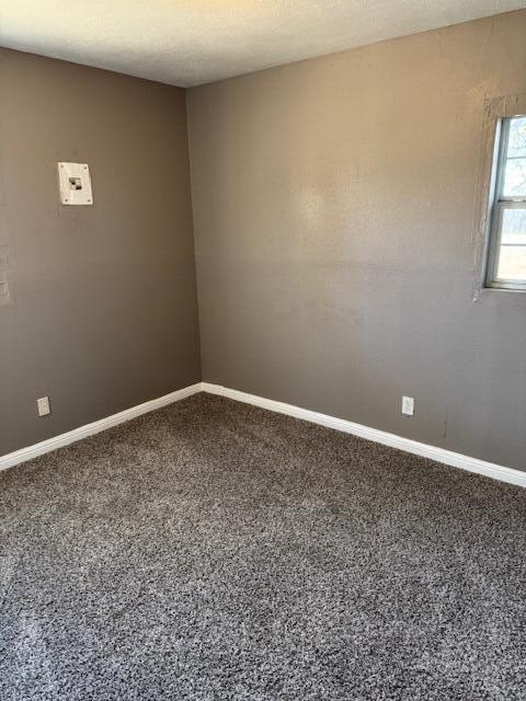 Foto del edificio - 2710 E 3rd St