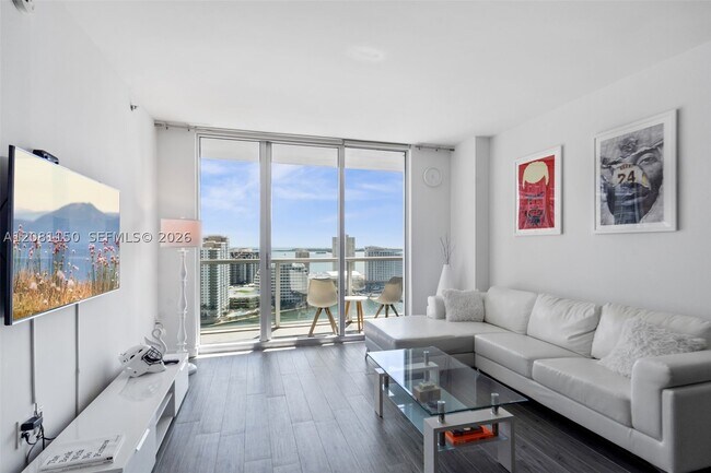 Foto del edificio - 500 Brickell Ave