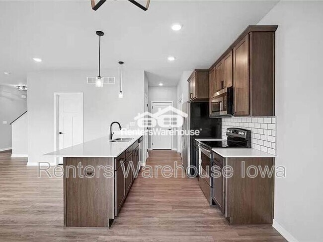 Building Photo - 36 Keeneland Ct