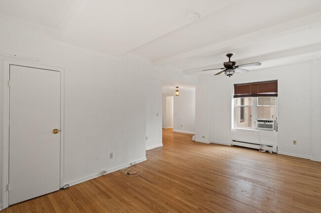 Foto del edificio - 50 Glenwood Ave