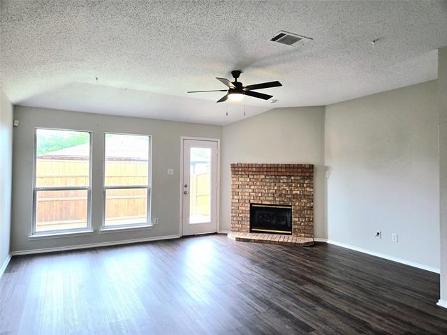 Building Photo - 4156 Palace Pl