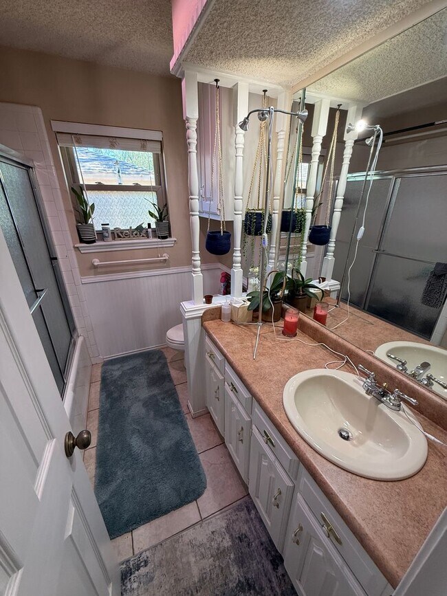 Foto del edificio - Available July 1st! 3/2/2 in Preston Smith