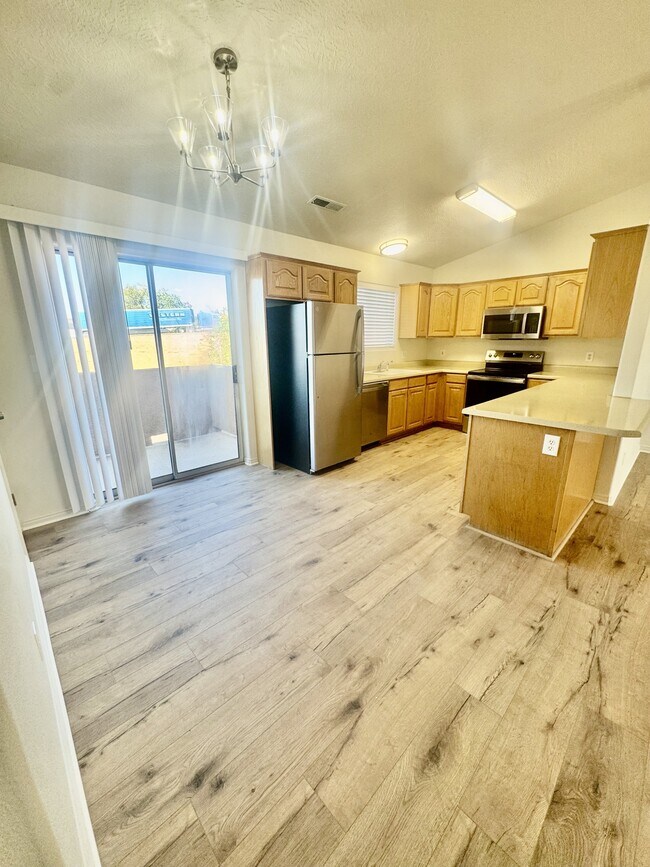 Foto del edificio - 1122 E 300 S