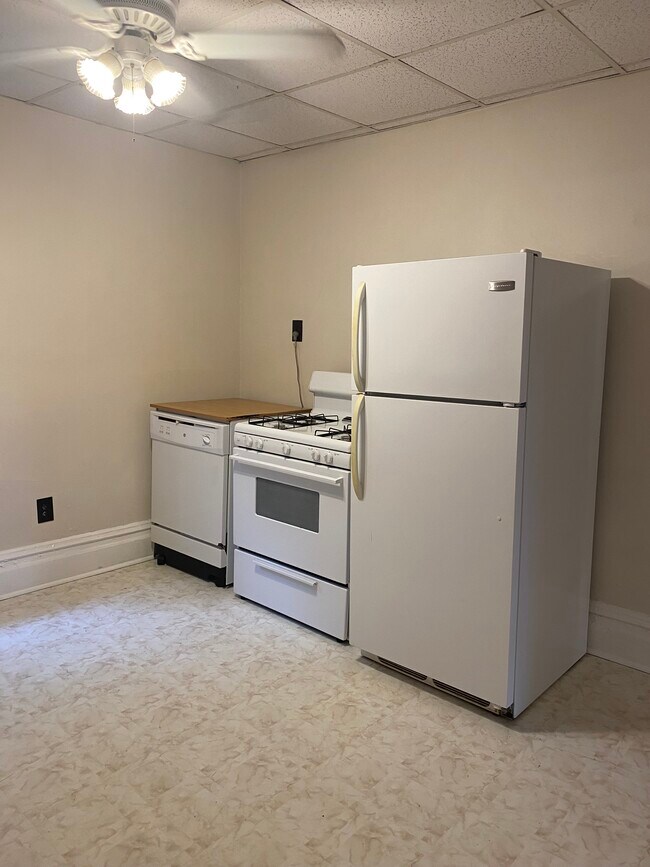 Foto del edificio - 1128 N Saint Clair St