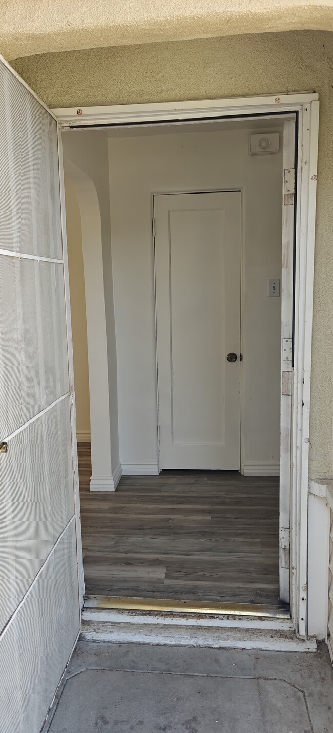 Foto del edificio - 626 Charlana Dr