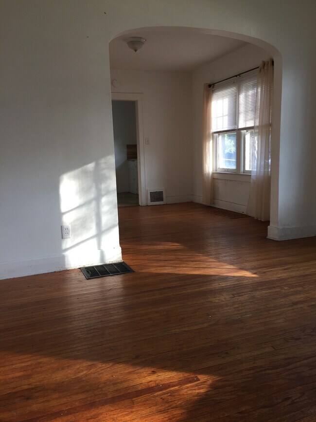 2802 Winsted Dr, Toledo, OH 43606 House Rental in Toledo, OH