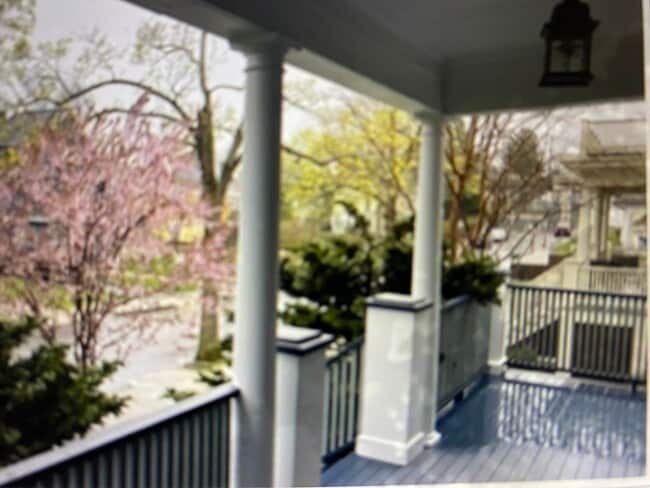 Building Photo - 15 Radford Ln