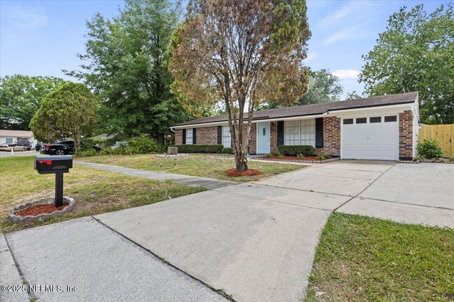 Building Photo - 2650 Debbie Ct