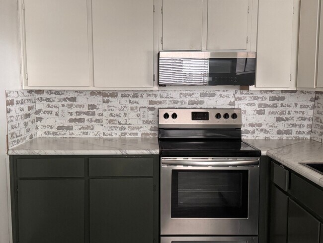 Foto del edificio - 2498 Nugget Ln