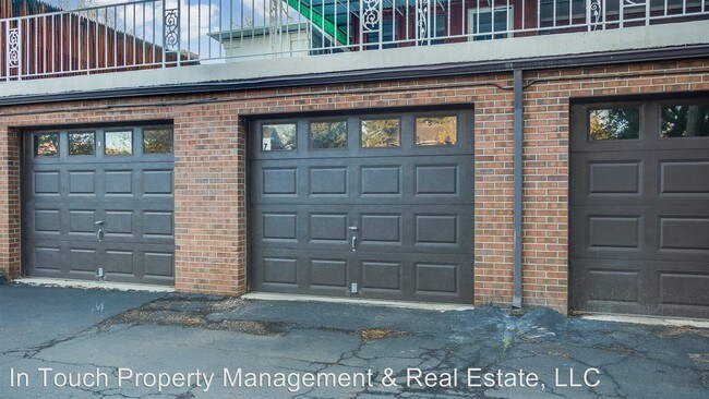 Building Photo - 2 br, 2 bath House - 3914 East Evans Avenue