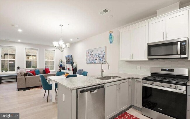 Building Photo - 7461 Backett Wood Ter