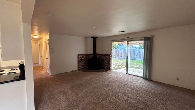 Foto del edificio - 2004 Robbie Ave