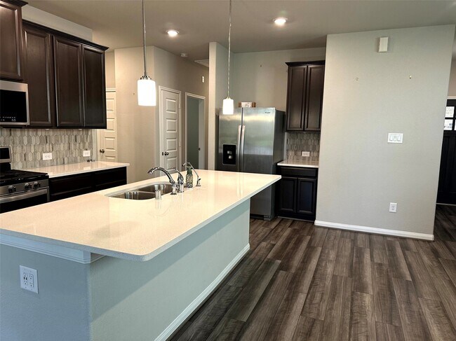Foto del edificio - 7072 Silverleaf Oak St