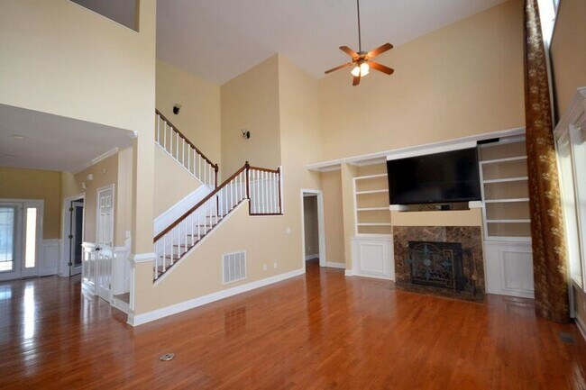 Building Photo - 344 Wild Rice Way