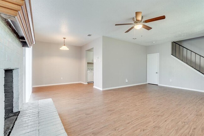 Foto del edificio - 3959 N Garland Ave