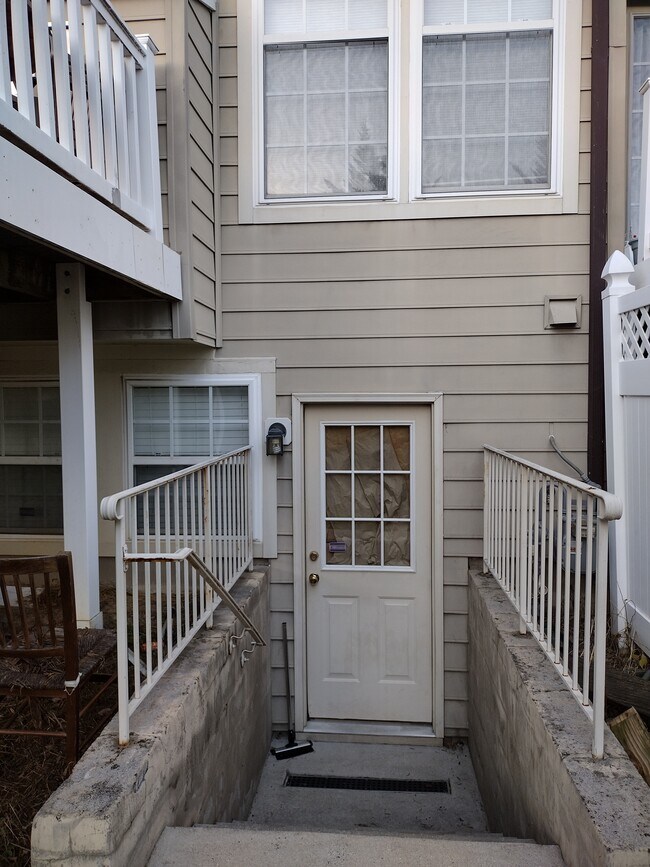 Building Photo - 9407 Prospect Hill Pl