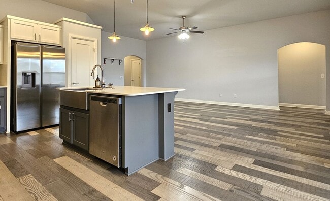 Building Photo - Discover Your Dream Home in the Norman Nor...