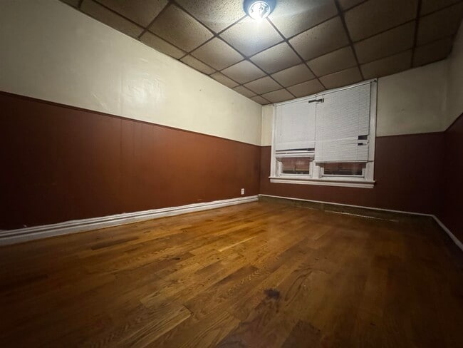 Foto del edificio - 337 MARTIN LUTHER KING JR Dr