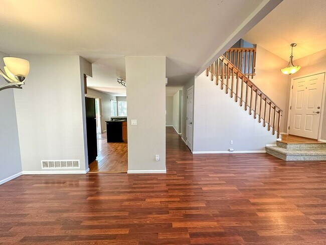 Building Photo - A perfect Highlands Ranch 4-bedroom home