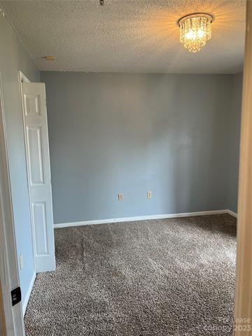 Foto del edificio - 9025 J M Keynes Dr