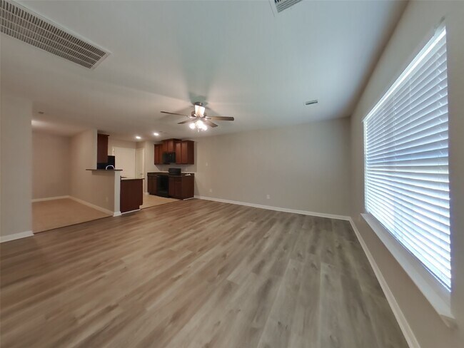 Building Photo - 24033 Wilde Dr